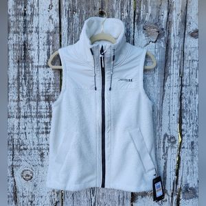 New Women's UA Voucle Vest